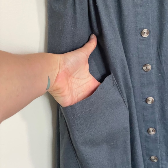 Poem and Thread MIDI Dress - Picture 2 of 4